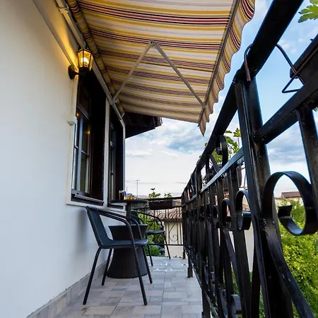Apartamento Zdravets, In The Heart Of The Old Veliko Tŭrnovo