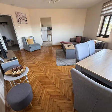 Apartment Zdravets, In The Heart Of The Old Weliko Tarnowo